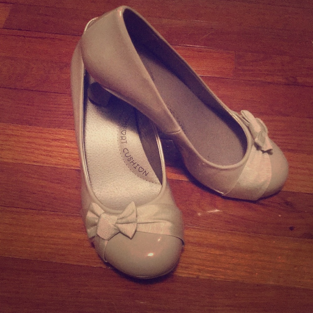Pop Nude Heels with Bow